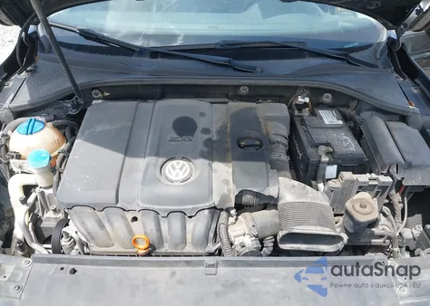 2013 Volkswagen Passat 2.5L S z USA, uszkodzony, nr VIN 1VWAH7A35DC109327